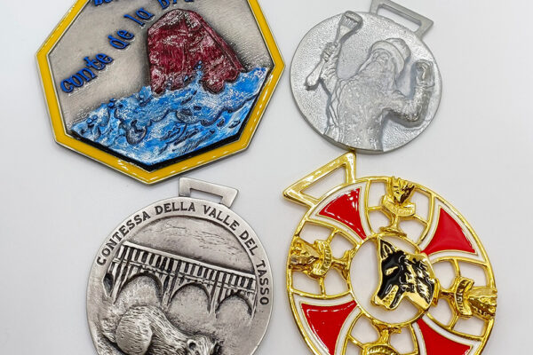 Placche-militari-placche-rievocazioni-storiche-placche-commemorative-medaglie Placche-militari-placche-rievocazioni-storiche-placche-commemorative-medaglie