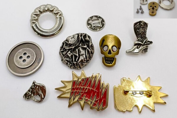 Spille-rivetto-personalizzato-bottone-rivetto-zama-bottoni-divise-militari-e-rievocazioni-storiche Spille-rivetto-personalizzato-bottone-rivetto-zama-bottoni-divise-militari-e-rievocazioni-storiche